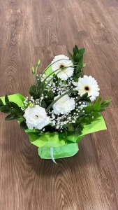 roses bouqet 52